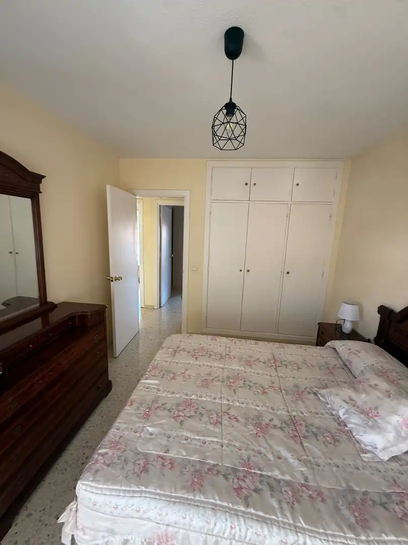 Habitación de Casa o chalet en venta en Alhaurín de la Torre con Aire acondicionado, Calefacción y Jardín privado