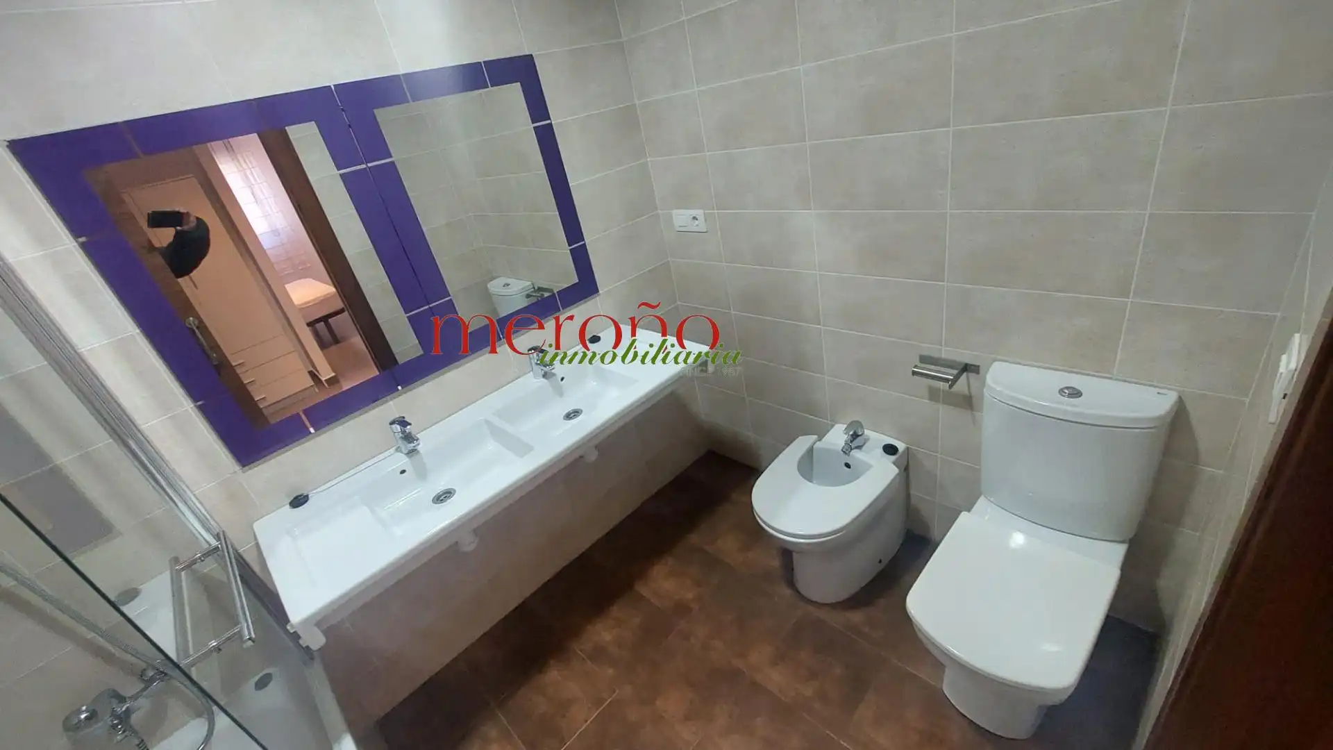Baño de Piso de alquiler en Elche / Elx con Terraza y Piscina comunitaria