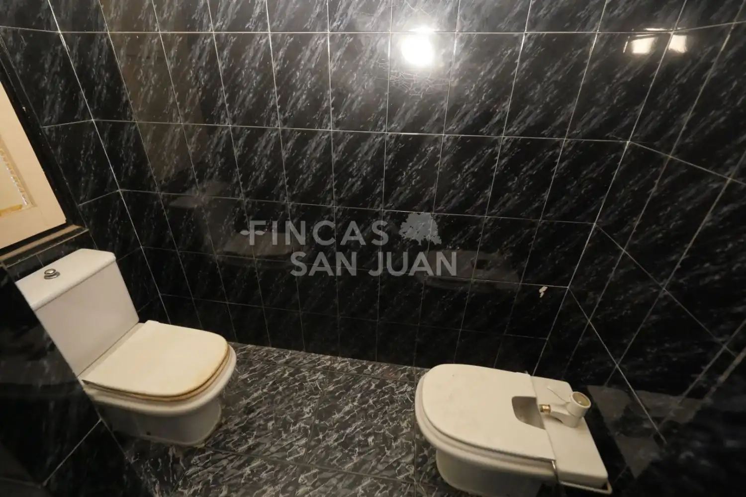 Baño de Piso en venta en Crevillent con Balcón