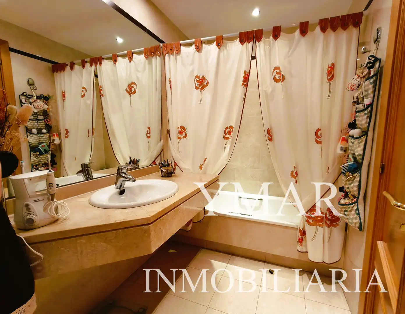 Bathroom of Flat for sale in Alcorcón  with Air Conditioner, Heating and Terrace