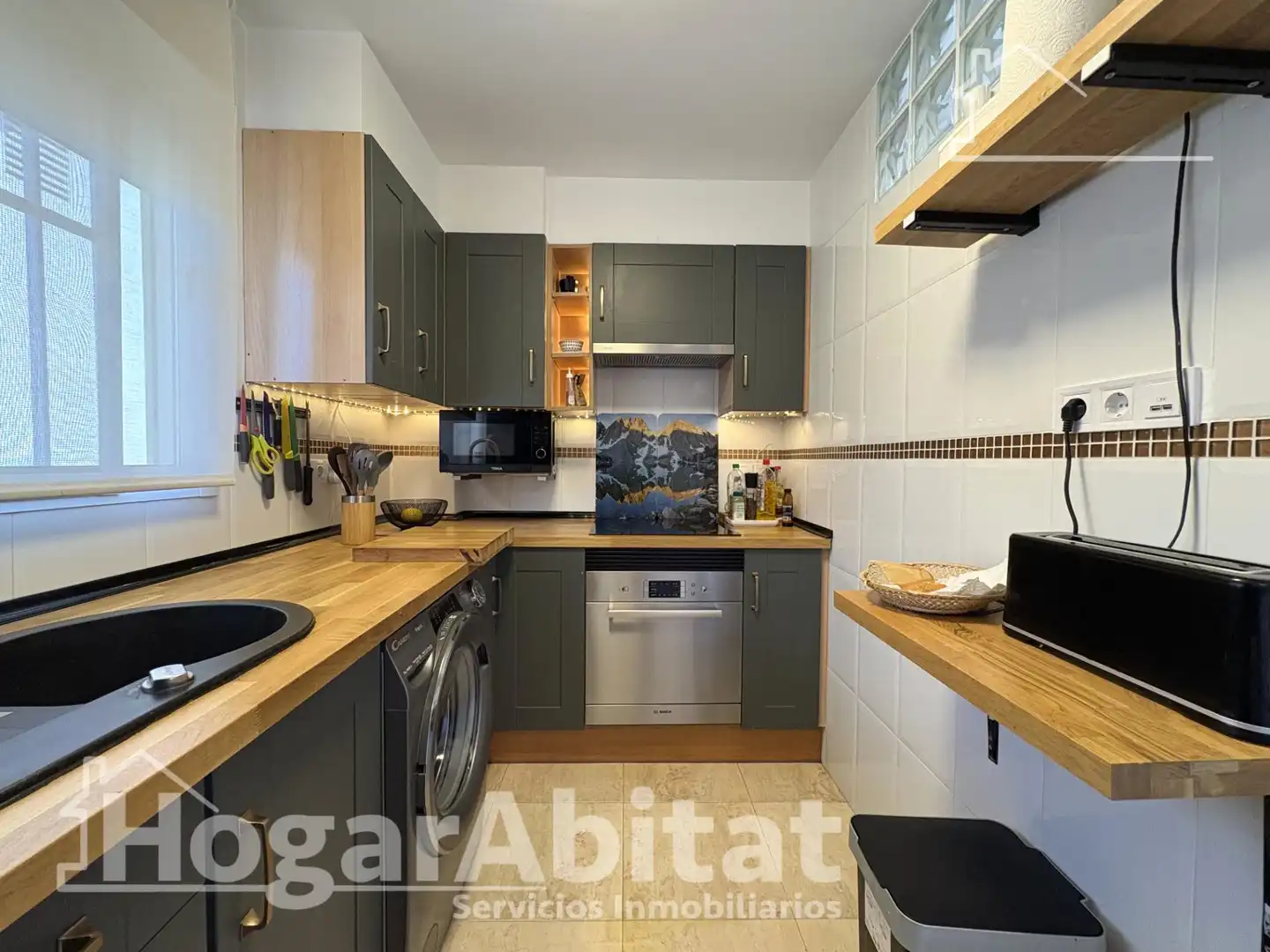 Cocina de Piso en venta en Tavernes de la Valldigna con Terraza y Balcón