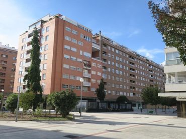 Pis amb balcó en venda a Calle BENJAMIN DE TUDELA 14