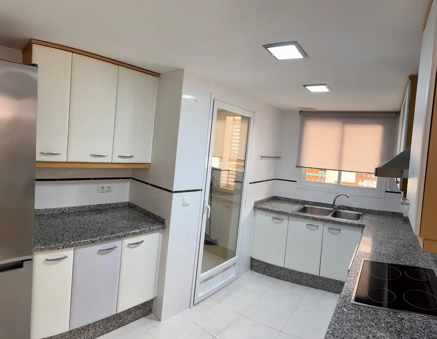Cocina de Piso de alquiler en Bétera con Aire acondicionado, Calefacción y Jardín privado