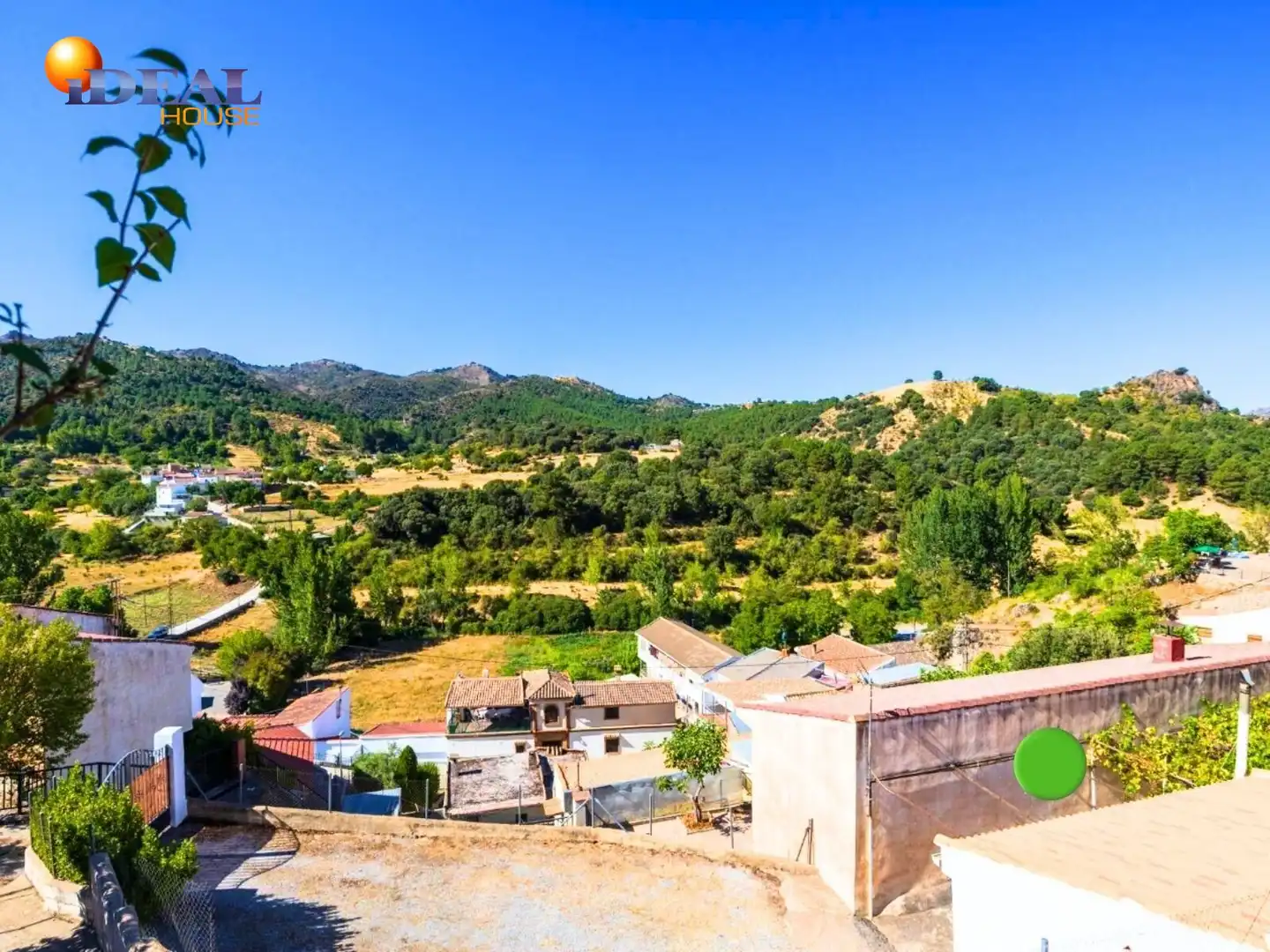Exterior view of Houses for sale in Quéntar, Granada