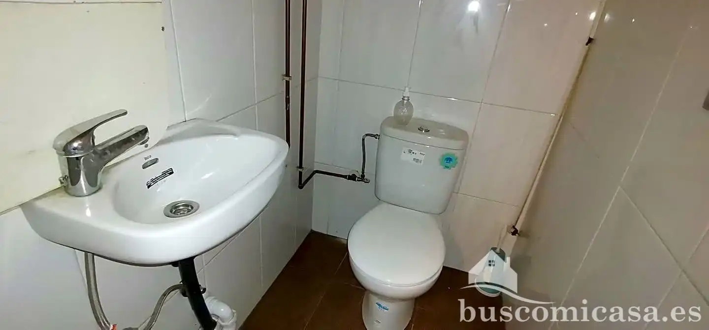 Commercial properties for rent in Del Río Guadalén, Linarejos