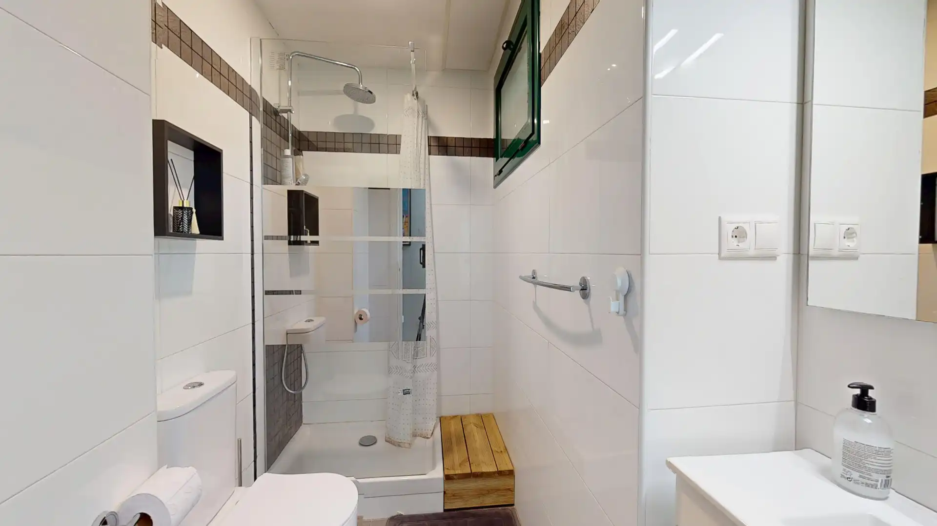 Detached house with pool for sale in Carrer de Henry Ferdinand Lavanchy, imagen 16