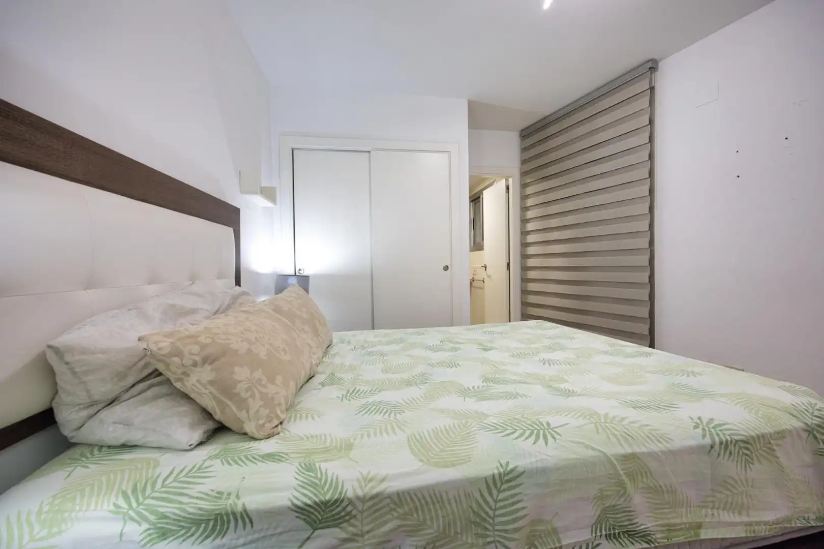 Habitación de Piso en venta en Alicante / Alacant con Aire acondicionado