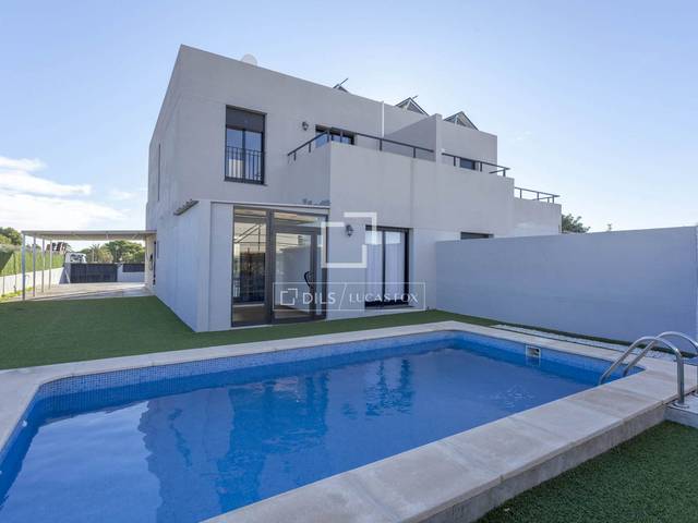 Casa-chalet en Alquiler en Nueva Santa Barbara - Cruz de Gracia