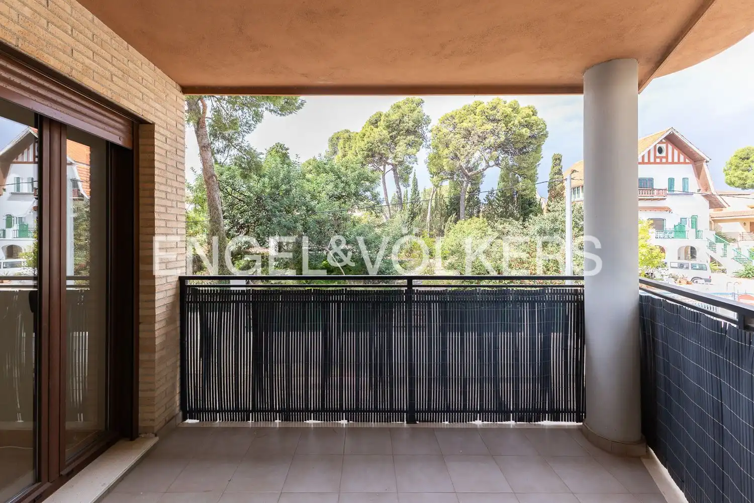 Balcony of Detached homes for rent in Rocafort  with Air Conditioner, Heating and Parquet flooring