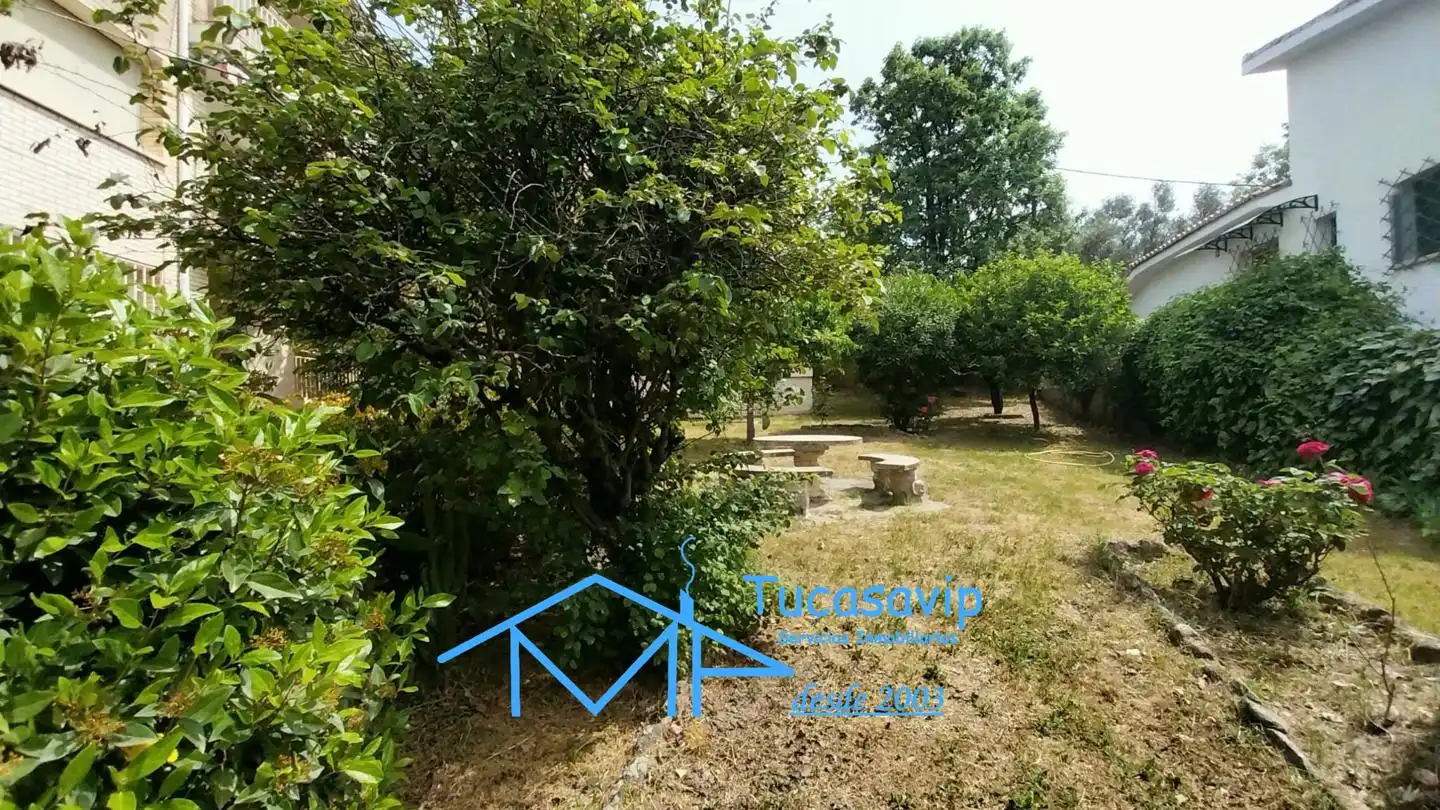 Piso en venta en La Adrada  con Calefacción, Jardín privado y Terraza