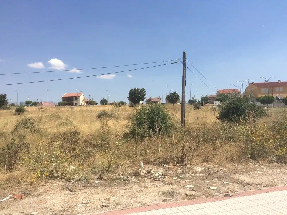 Terreny residencial en venda a La Lastrilla, imagen 2