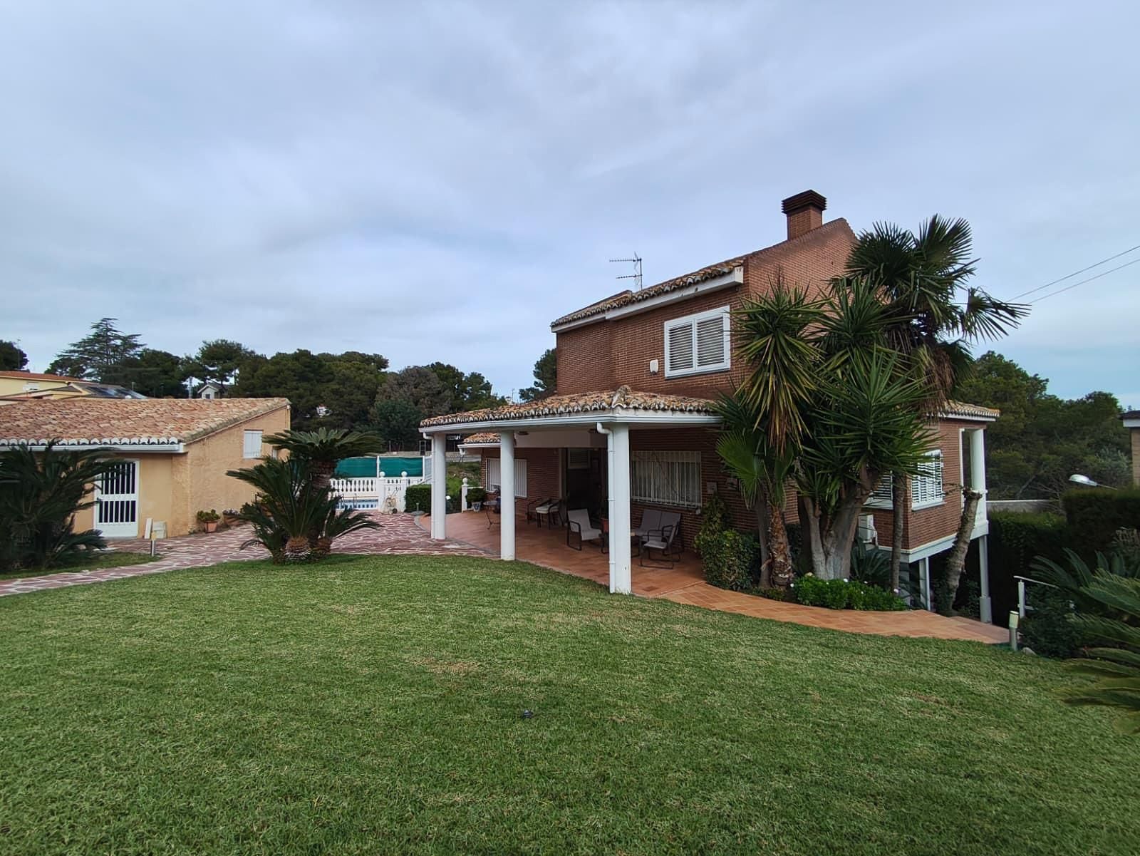 Jardín de Casa o chalet en venta en Torrent con Aire acondicionado, Calefacción y Jardín privado