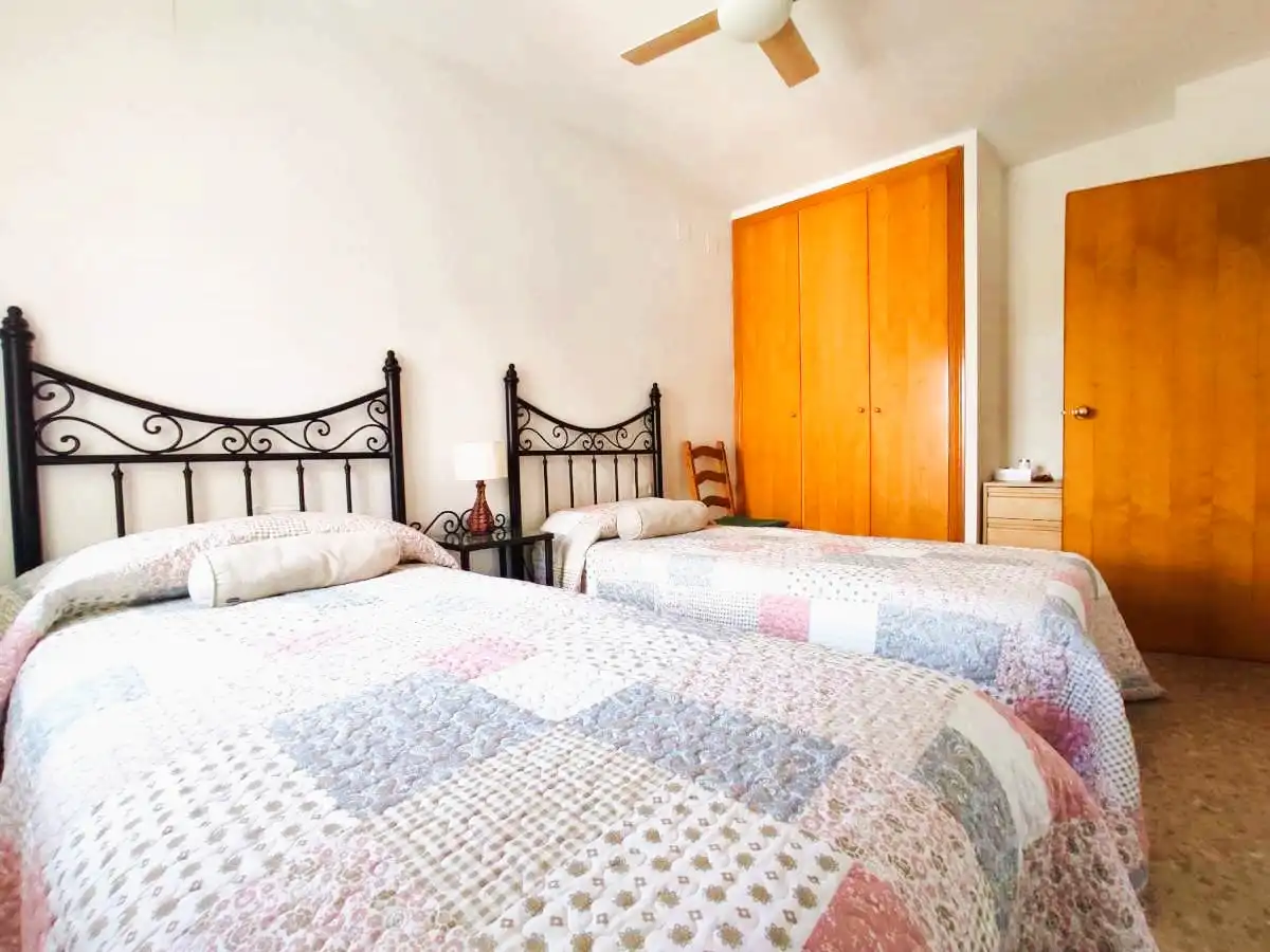 Habitación de Apartamento en venta en Canet d'En Berenguer con Terraza, Amueblado y Piscina comunitaria