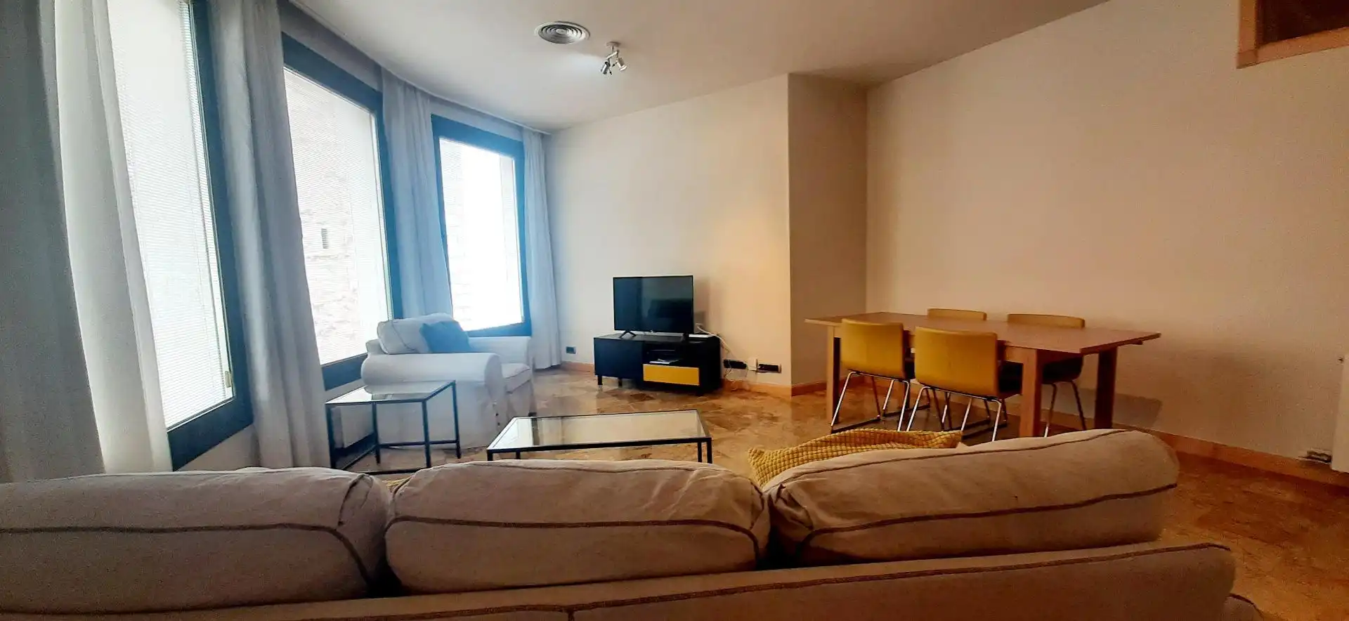 Living room of Flat for rent in Sitges  with Air Conditioner, Heating and Furnished