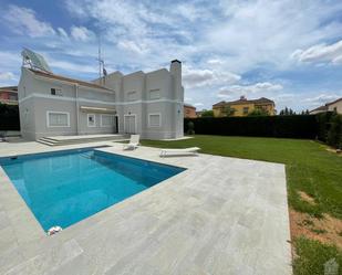 Casa o xalet de lloguer a Montequinto