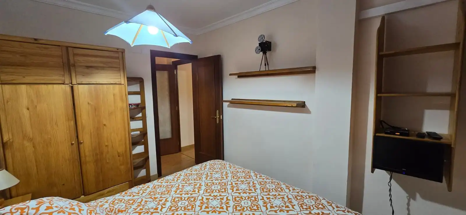 Bedroom of Flat for sale in Argamasilla de Calatrava  with Air Conditioner, Terrace and Furnished