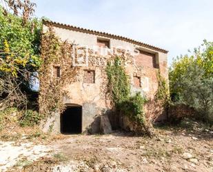 Außenansicht von Country house zum verkauf in Marçà