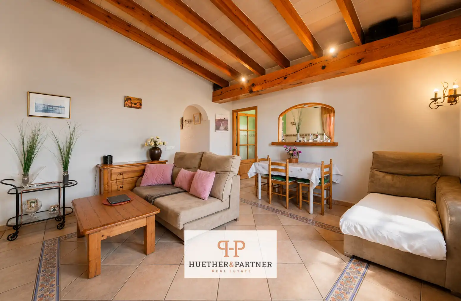 Sala d'estar de Finca rústica en venda en Felanitx amb Aire condicionat i Moblat
