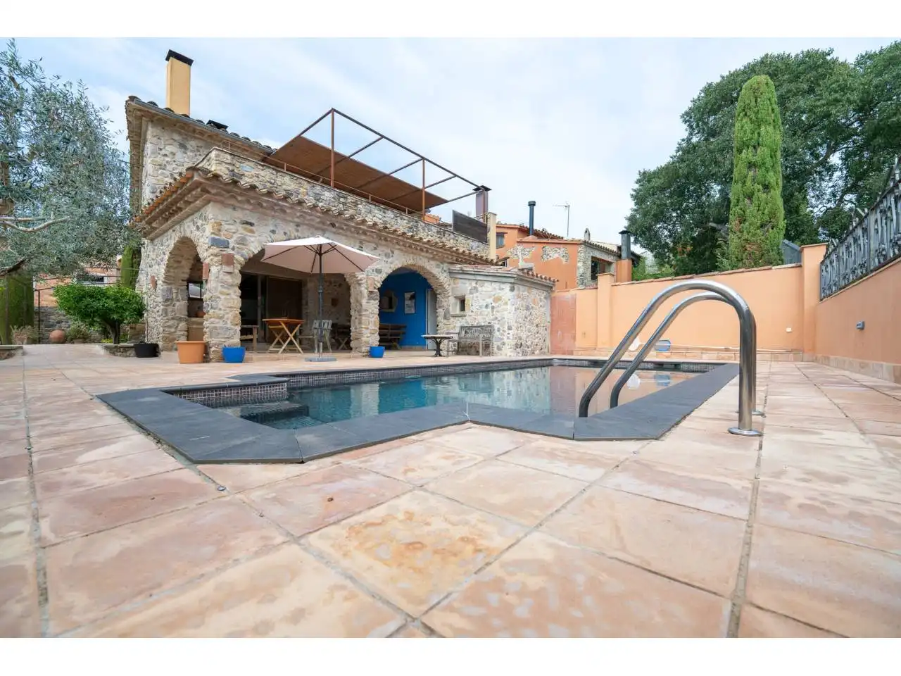 Piscina de Finca rústica de lloguer en Garrigàs, Girona