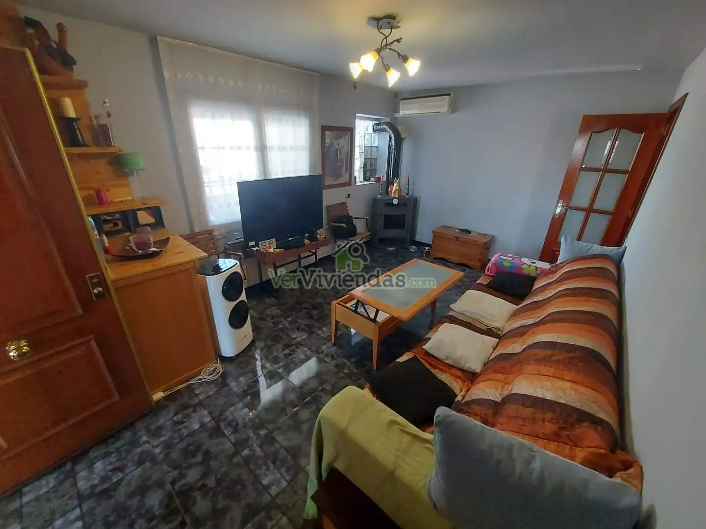 Sala d'estar de Casa o xalet en venda en Castellbisbal amb Aire condicionat, Calefacció i Jardí privat