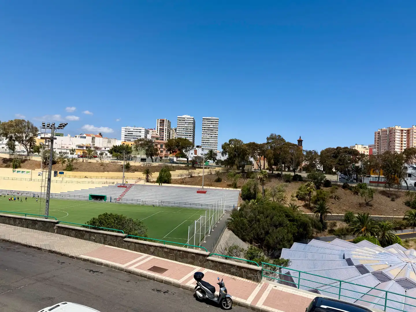 Vista exterior de Ático en venta en Las Palmas de Gran Canaria con Terraza