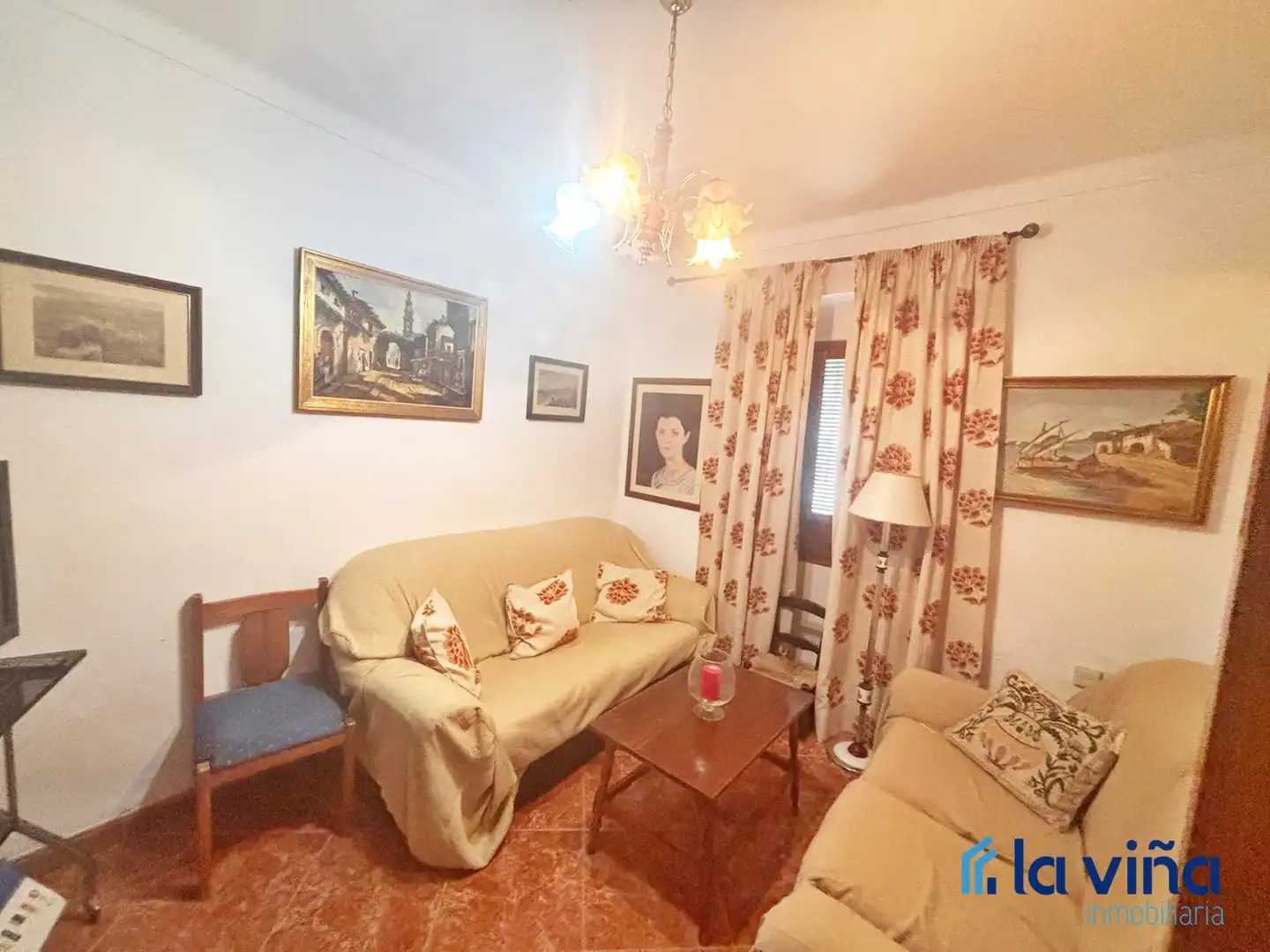 Sala d'estar de Casa o xalet en venda en Mollina amb Traster