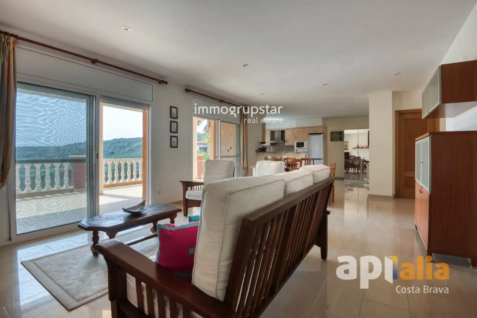 Sala d'estar de Casa o xalet en venda en Calonge i Sant Antoni amb Calefacció, Terrassa i Piscina