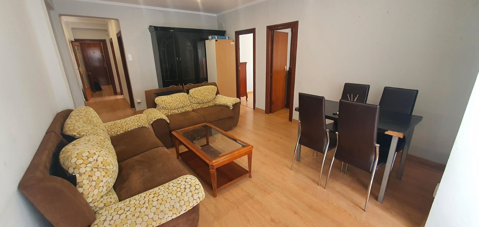 Living room of Flat for sale in  Valencia Capital  with Air Conditioner, Furnished and Balcony