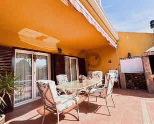 Terrassa de Casa adosada en venda en Riba-roja de Túria amb Aire condicionat, Calefacció i Jardí privat