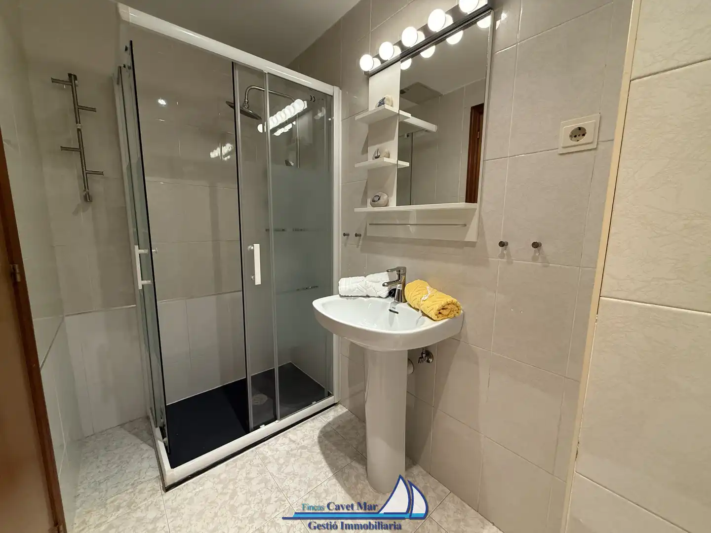 Baño de Piso en venta en Cambrils con Aire acondicionado, Calefacción y Terraza