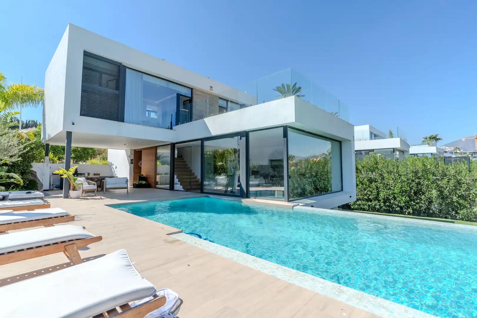 Casa amb piscina en venda a Benamara - Atalaya