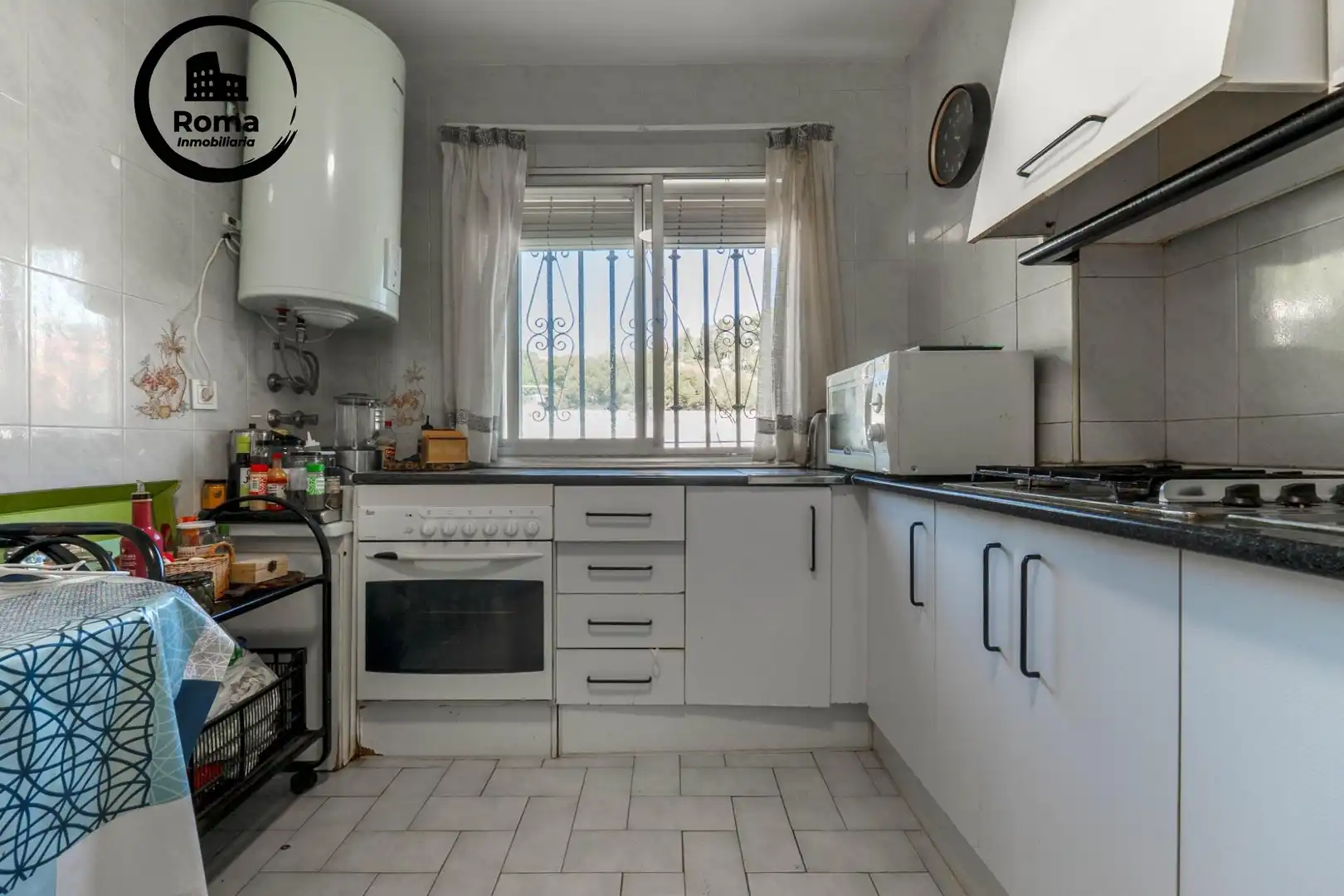 Kitchen of Houses for sale in Almuñécar  with Community pool