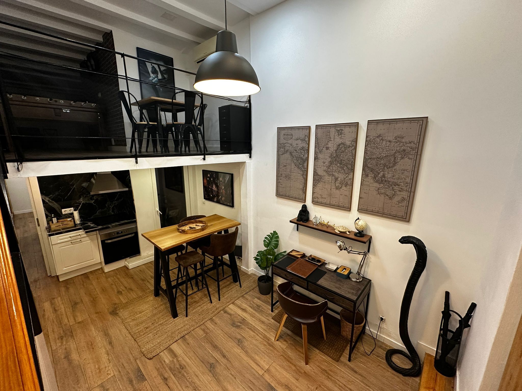 Comedor de Planta baja en venta en  Barcelona Capital con Calefacción y Terraza