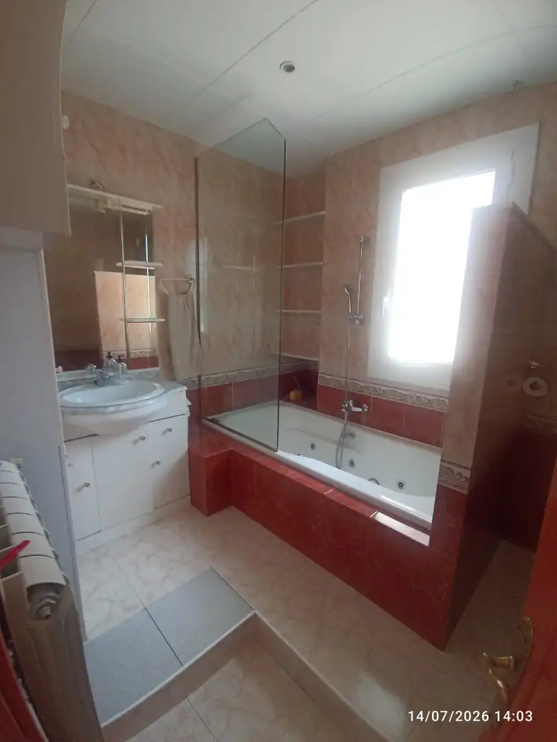 Bathroom of Flat for sale in Berga  with Heating, Terrace and Balcony