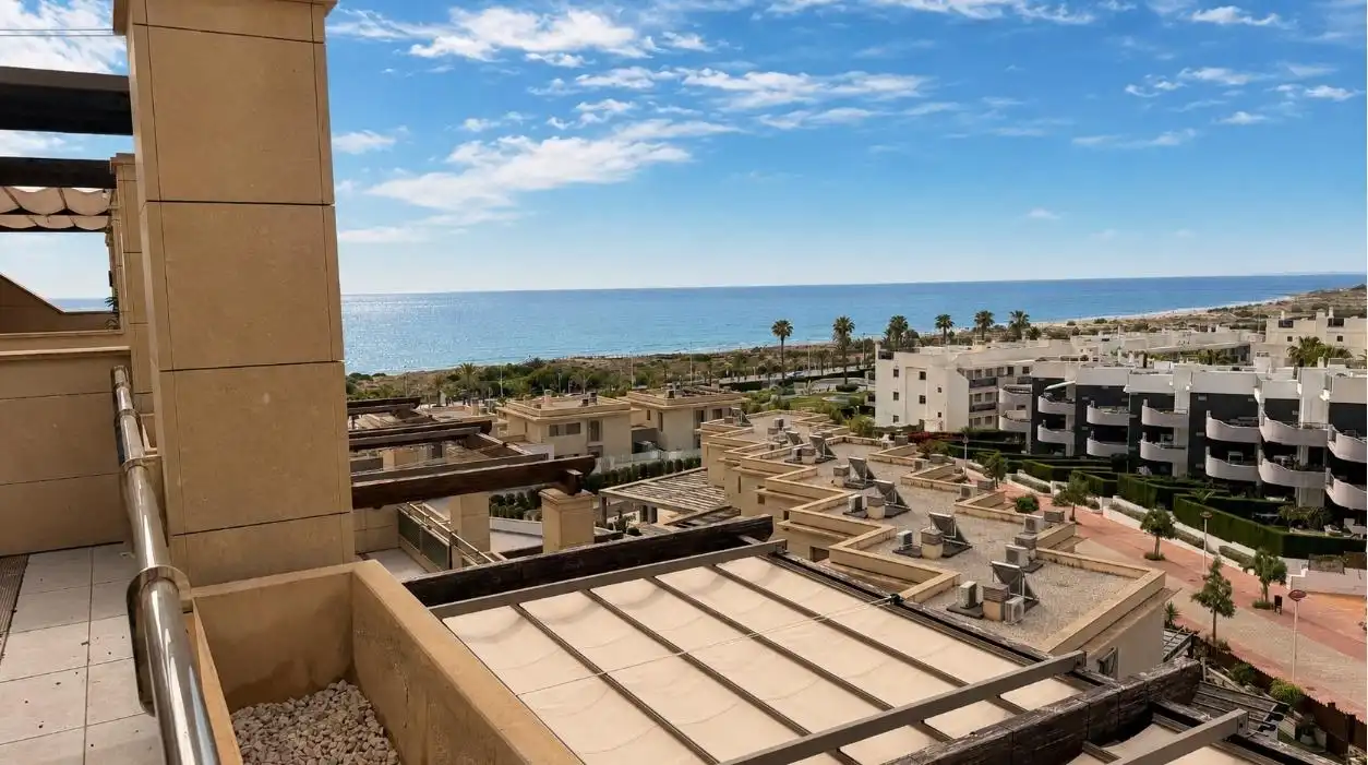 Terraza de Apartamento en venta en Elche / Elx con Aire acondicionado, Jardín privado y Terraza