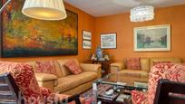 Living room of Flat for sale in  Madrid Capital  with Air Conditioner and Heating