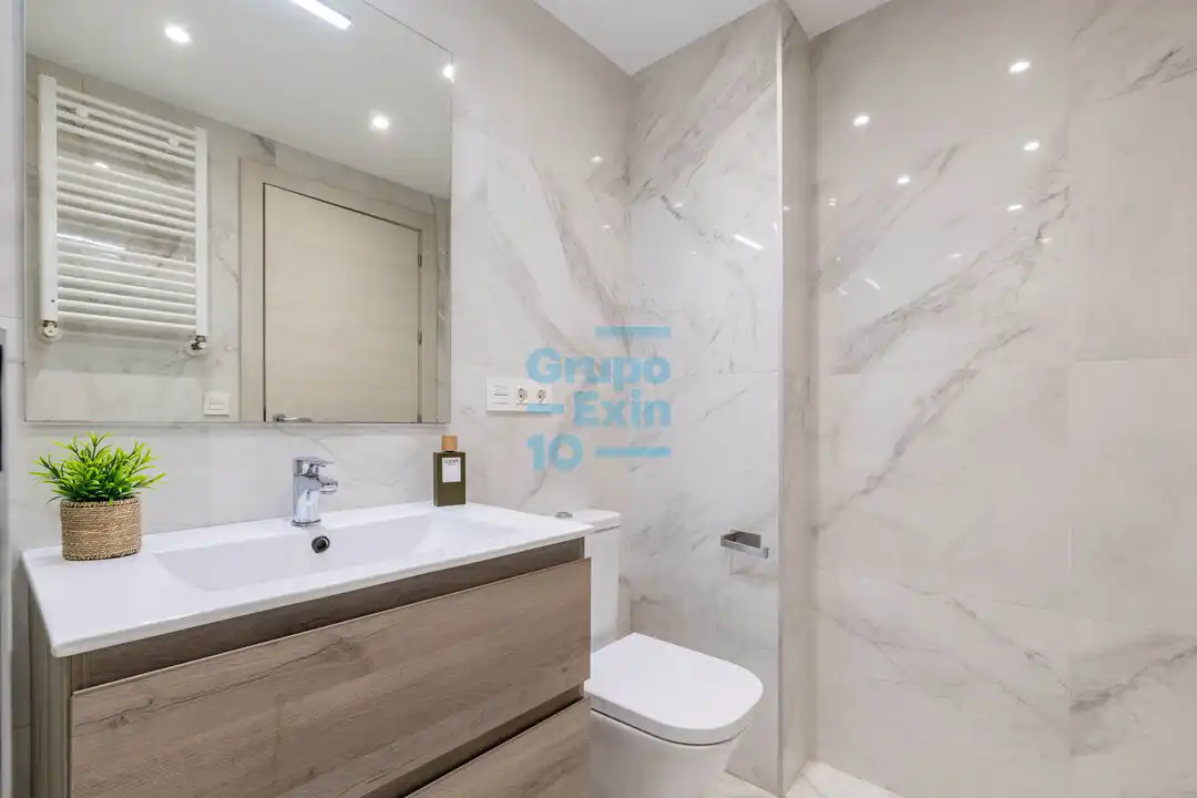Baño de Apartamento en venta en Donostia - San Sebastián  con Calefacción, Terraza y Balcón