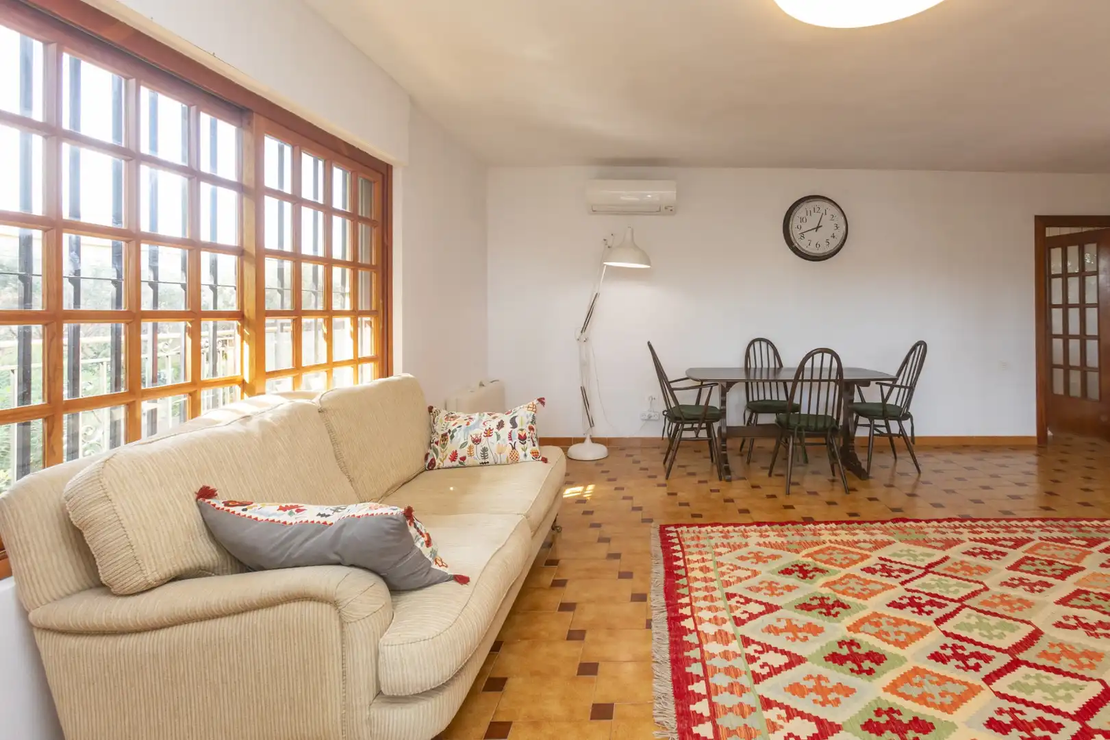 Wohnzimmer von Haus oder Chalet zum Verkauf in Benicasim / Benicàssim mit Klimaanlage, Privatgarten und Terrasse