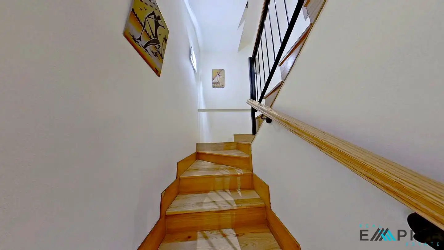 Casa adosada en venda en Parla amb Aire condicionat, Calefacció i Jardí privat