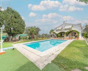 Jardí de Apartament de lloguer en Villaviciosa de Odón amb Aire condicionat, Terrassa i Piscina