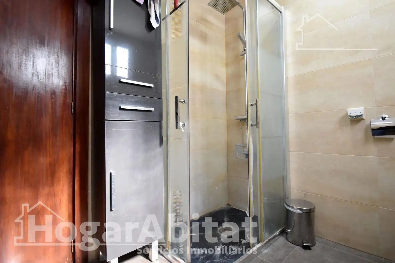 Baño de Ático en venta en Oliva con Terraza y Amueblado