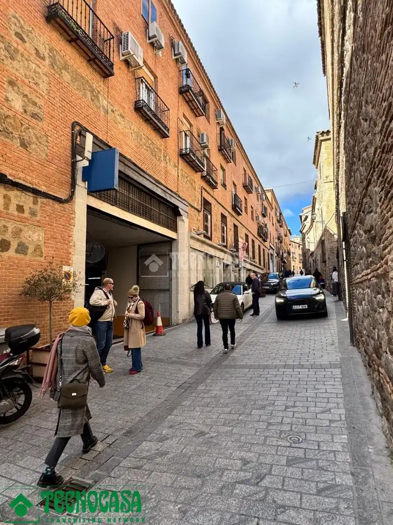 Vista exterior de Piso en venta en Toledo con Calefacción y Amueblado