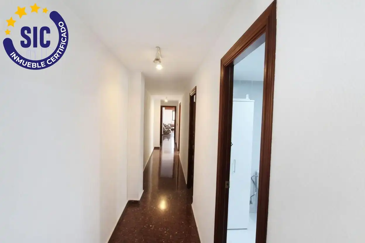 Piso en venta en Paterna con Terraza y Balcón