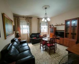 Living room of Flat for sale in  Sevilla Capital  with Air Conditioner, Heating and Terrace