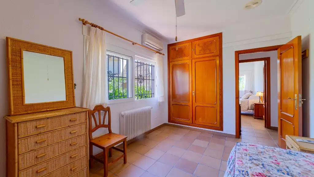 Bedroom of Houses for sale in Orihuela