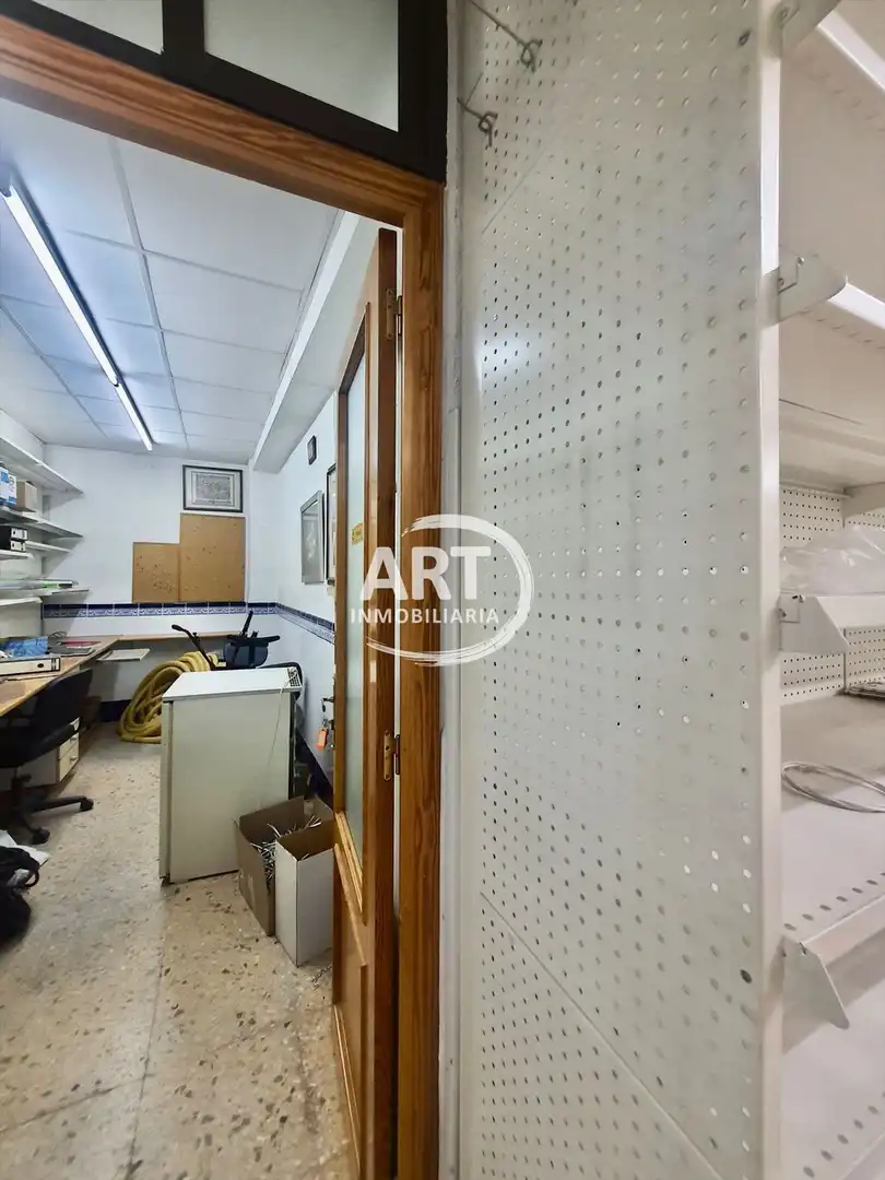 Local en venta en Manises con Aire acondicionado