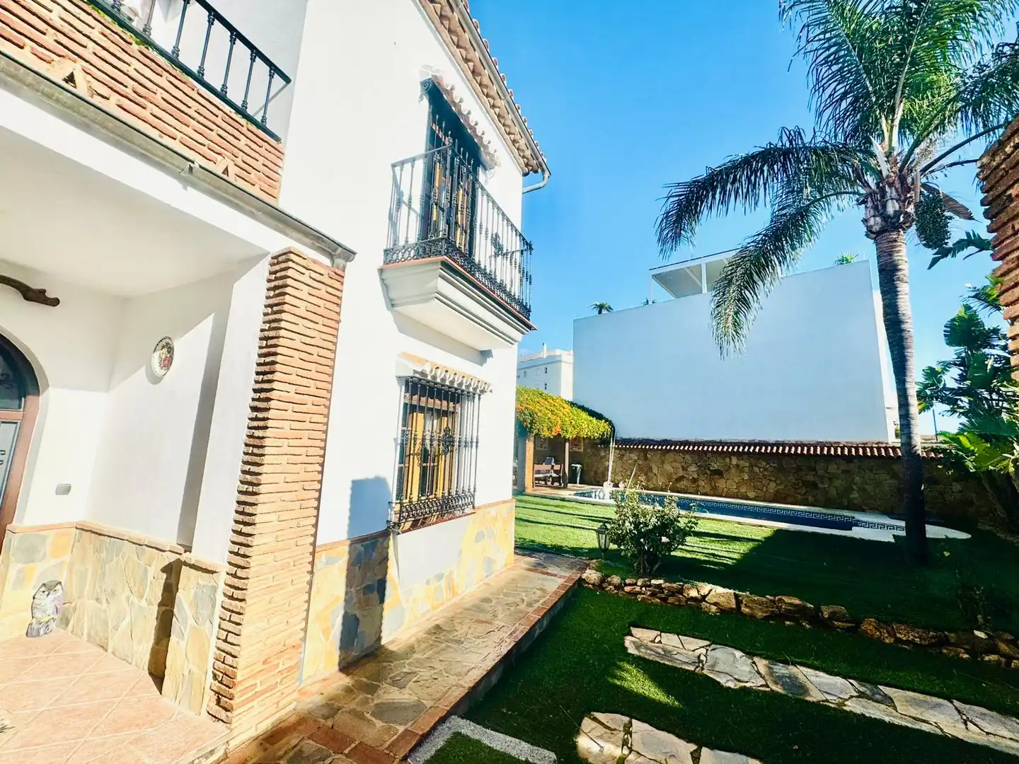 Garden of Houses for sale in Mijas  with Air Conditioner, Heating and Private garden