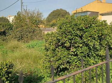 Lands and plots for sale in Ponent