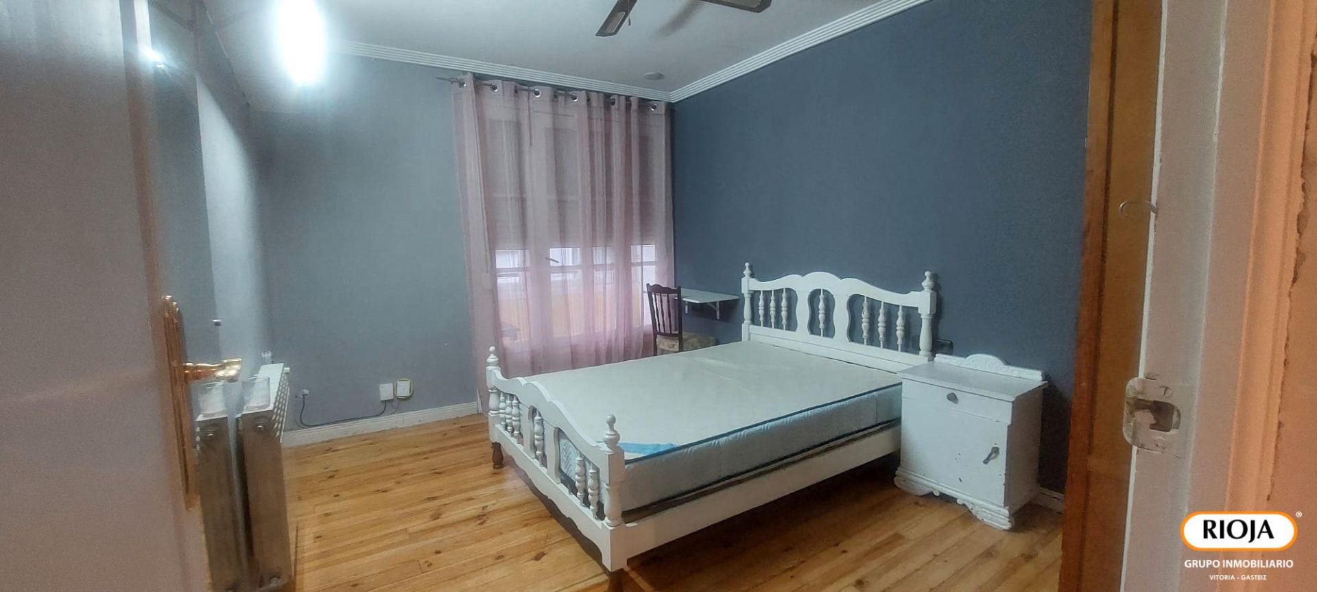 Habitación de Piso en venta en Vitoria - Gasteiz con Calefacción, Terraza y Trastero