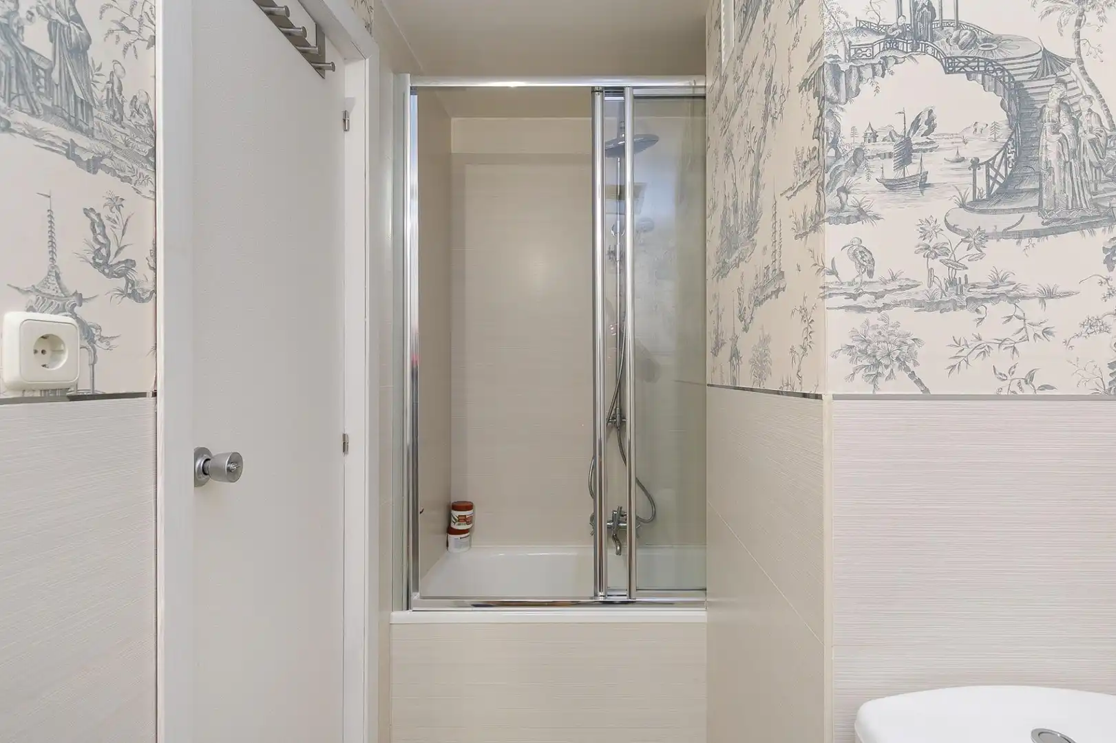 Badezimmer von Maisonette zum Verkauf in Sierra Nevada mit Heizung, Parkett und Abstellraum